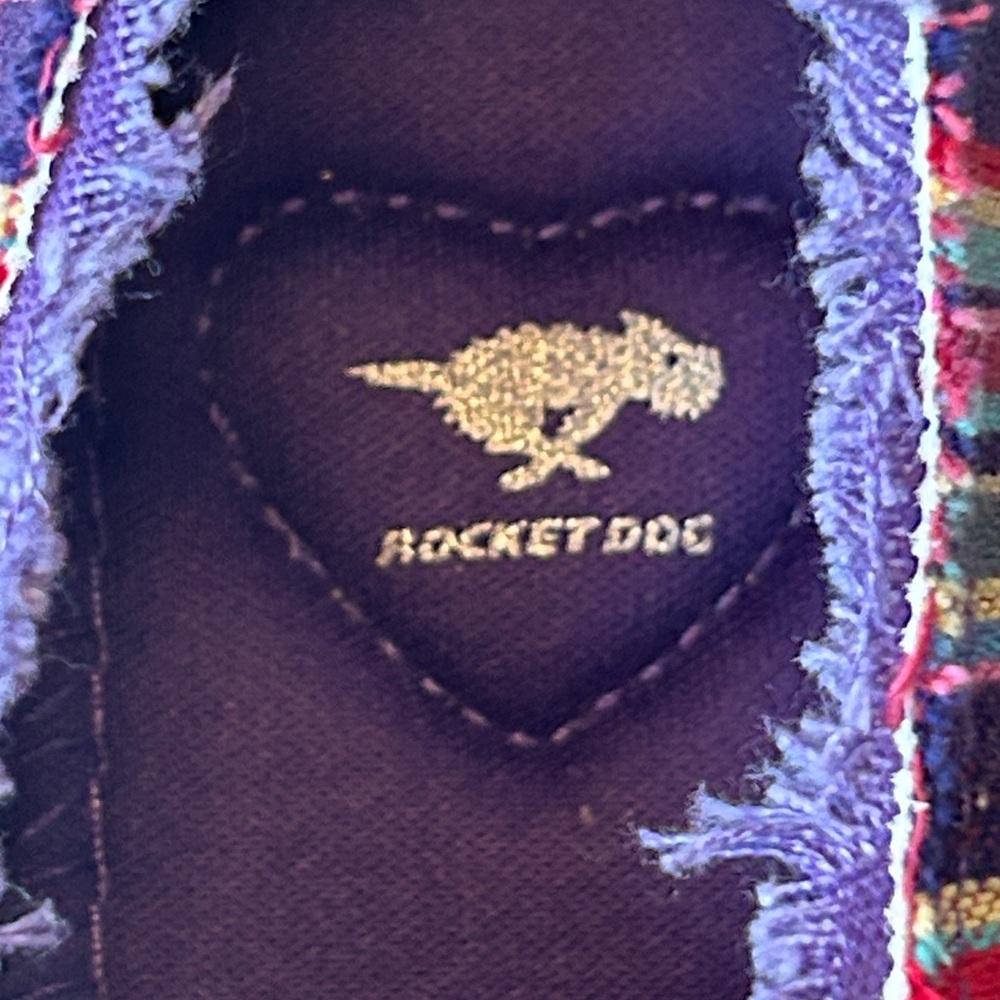 Rocket Dog Jokesae Aloe Cotton Striped Sneakers 8.5 Purple NWOT Casual Slip On - Picture 10 of 12